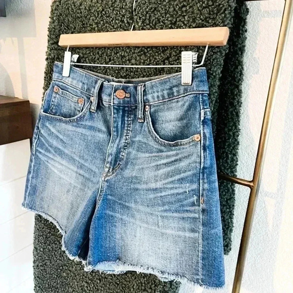 Madewell Shorts - Picture 1 of 3